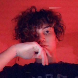 Meet your Posher, Dominic